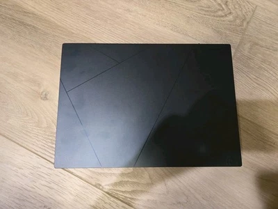 Notebook ASUS Zenbook OLED 14" (SD 256GB, Intel Core i5 12ª Geração, 4.40 GHz, 8GB) - Imagem 1 de 4