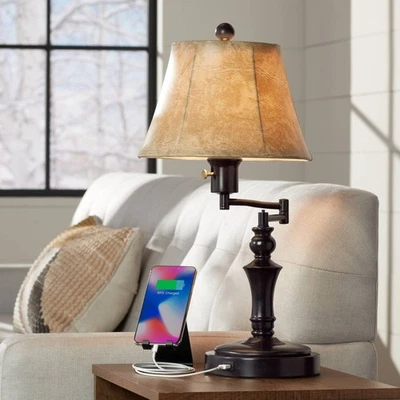 Mesa de escritorio estilo hotel Corey 21,75" alta tradicional natural cabaña brazo oscilante... Foto 1 de 4