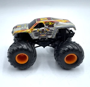 Hot Wheels Monster Jam Truck Max-D 10 X Time Champion 1:64 Scale Loose Car - Picture 1 of 6