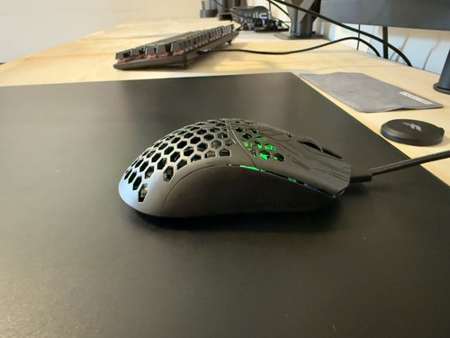 Souris Gaming Sans Fil Finalmouse ULX Competition – Carbone Brut, Taille Classic – Occasion
