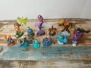 LOT OF 12 Assorted SKYLANDERS Figures | Activision | Orange & Green bottoms - Picture 1 of 5