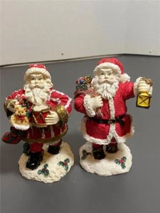 Two Christmas Santa Claus Bearing Gifts Figurines Ornaments 4.5" Tall - Picture 1 of 1