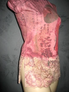 Claire Pettibone Top Spitzensaum Geisha wunderschön rosa rot Print Neu S 32 - 34 Slim - Bild 1 von 11
