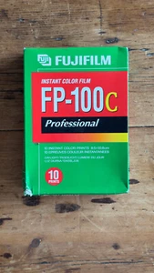Fujifilm FP-100C ISO 100 Instant Colour Film Exp. Sept 2006 - Imagen 1 de 3