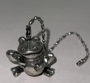Frog Toad Fan Light Pull Pewter Figurine Highly Detailed U.S.A. Lead-free - Picture 1 of 11