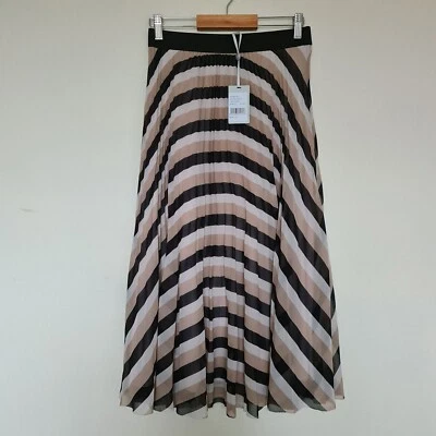 Pure Collection skirt size UK 10 Pleated BNWT  - Image 1 of 4