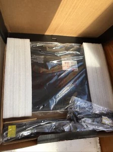 TOSHIBA  Leading Innovation - Picture 1 of 3