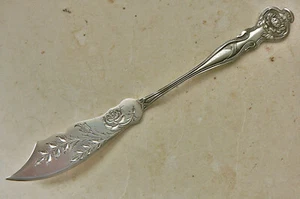 Paye & Baker POND LILY Sterling ☞ MASTER BUTTER KNIFE ☜ NO MONO Bright Cut - Picture 1 of 3