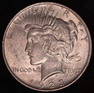 1923 PEACE DOLLAR - Picture 1 of 2