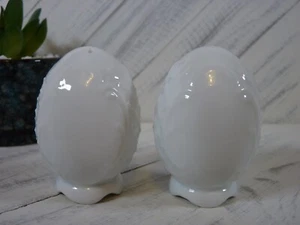 Solid White Easter Egg Ceramic Salt & Pepper Shakers - J1 - Picture 1 of 9