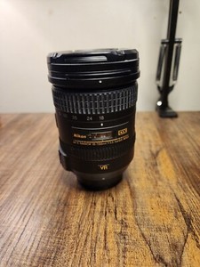 Nikon AF-S DX NIKKOR 18-200mm f/3.5-5.6G ED VR II Lens EX Condition