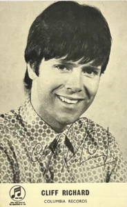 Cliff Richard - postal de promoción con autógrafo firmado - Imagen 1 de 3