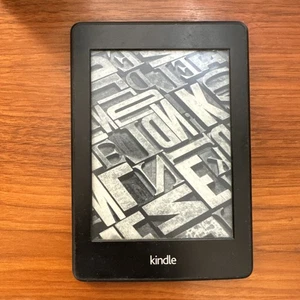 Amazon Kindle DP75SDI Paperwhite 7. generacji WiFi 6" 4GB - Zdjęcie 1 z 3