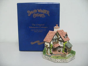 Gardener s Cottage David Winter Miniature Cottages 1995 Miembros del Gremio de Coleccionistas - Imagen 1 de 5