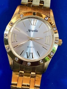 Women's gold tone novelle watch - new battery, working well - Picture 1 of 12