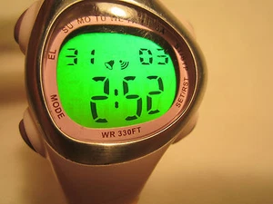 *Funktioniert* DIGITAL Damen Armbanduhr ARMITRON [h12c4] - Bild 1 von 5