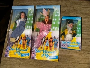 Dorothy + Toto, Glenda + Munchkin Puppe Menge 3 Neu aus altem Lagerbestand Zauberer von Oz Multi Toys Cor - Bild 1 von 8