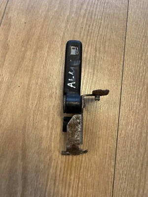 Tapa trasera del maletero y manija abierta de la puerta de combustible OEM Nissan Almera 01-06 N16 Foto 1 de 2