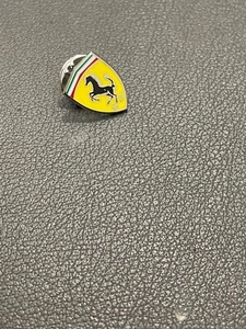 Ferrari Scuderia Lepel Pin Badge enamel - Picture 1 of 3