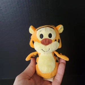 Hallmark Itty Bitties Disney Tigger Pequeño Juguete de Peluche 4.5" Bolsillo Pal Pequeña Muñeca - Imagen 1 de 5
