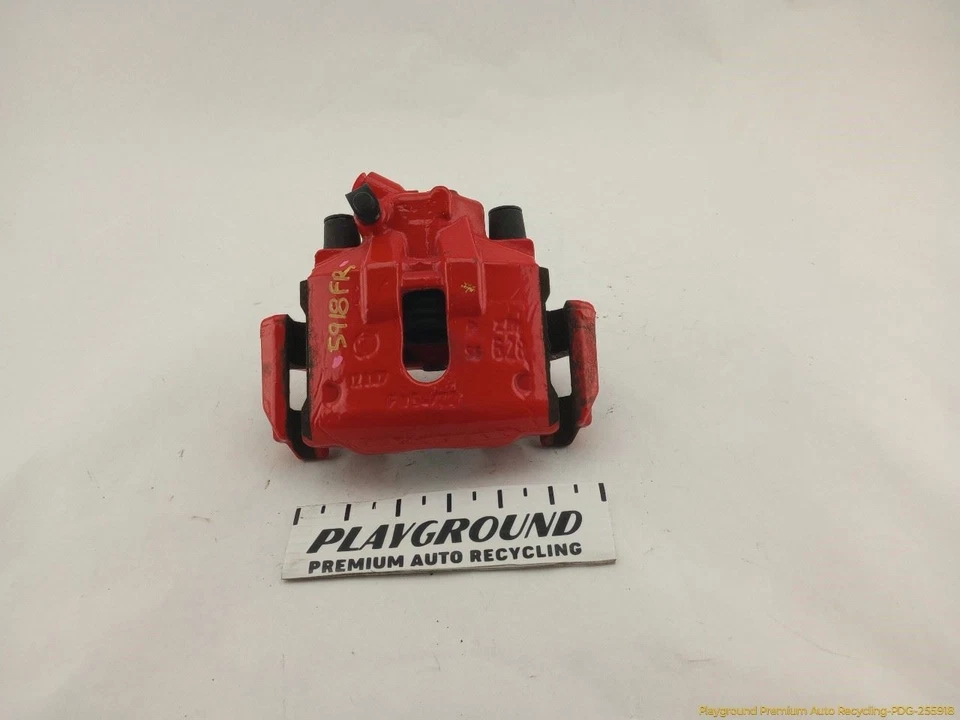 Pinça de freio dianteira direita Fiat 500 passageiros compatível com 2012 2013 2014 2015 2016 2017  - Imagem 1 de 4