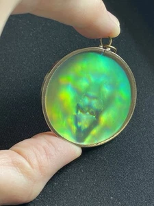 Rare Vintage Hologram Lion Pendant For Necklace Holographic - Picture 1 of 13