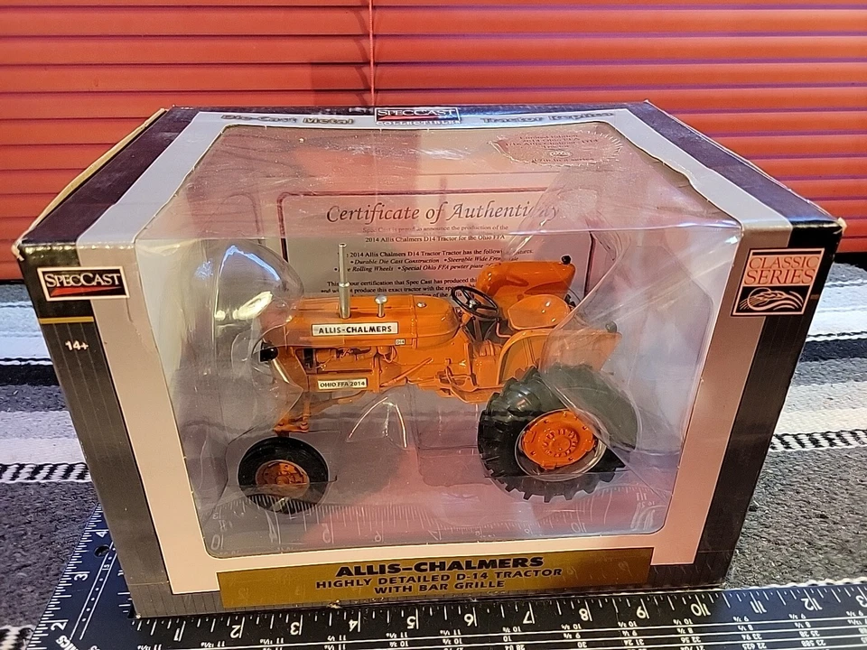 Allis Chalmers D-14 w/Bar Grille  1/16th Diecast Tractor Replica By SpecCast - Image 1 of 4