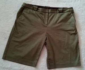Attention Damengröße 16 Shorts grün braun Schrittlänge 10,5" Stretch knielang - Bild 1 von 5