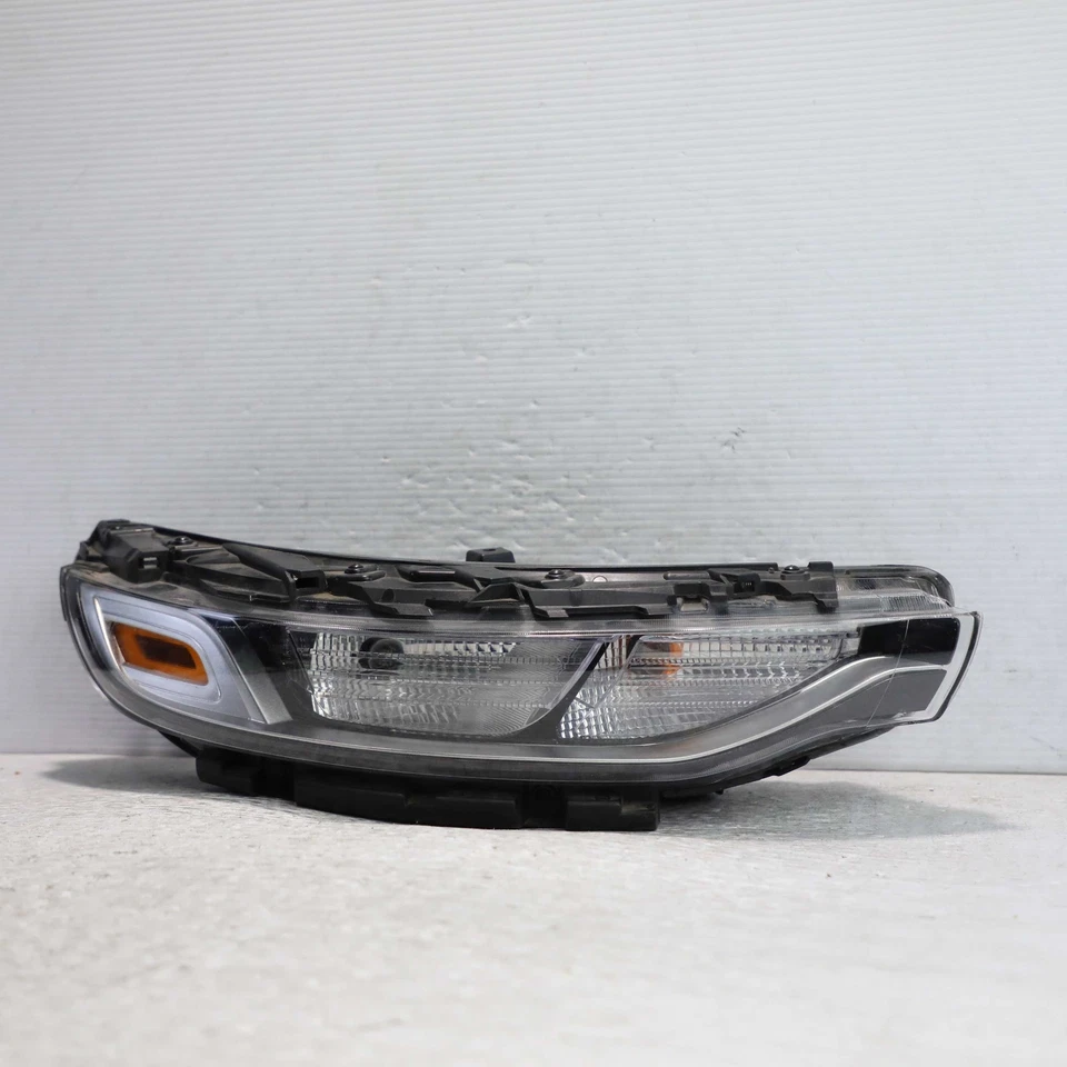 2020-2022 Kia Soul Halogen OEM Right Fog Headlight Assembly - Image 1 of 4