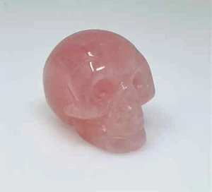 Pequeño esqueleto espeluznante calavera tallada a mano piedra natural mármol rosa claro de 1,5" - Imagen 1 de 5