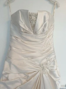 Maggie Sottero Naomi Wedding Dress size 12 - Picture 1 of 6