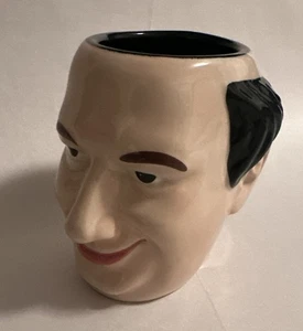 Kevin Malone The Office Face Head Kaffeebecher NBC Universal Pfau groß Getränk - Bild 1 von 7