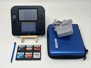 Nintendo 2DS Schwarz & Blau Handheld-Konsole | 6 Spiele, Ladegerät, Case | OHNE SD-Karte - Bild 1 von 8