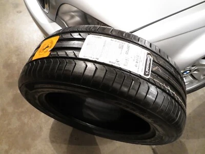 NEW 1 ONE CONTINENTAL CONTISPORTCONTACT 5 SUV 0357125 235/55R19 101W AO 3254 Foto 1 de 4