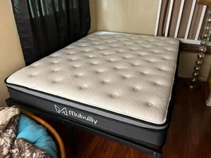 Queen Mattress, 10 Inch Hybrid Mattress in a Box with Gel Memory Foam Mattress - Picture 1 of 7