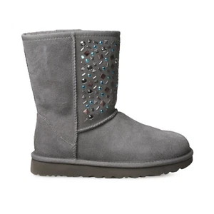 UGG CLASSIC SHORT II STUD CHARCOAL SUEDE CRYSTAL WOMEN'S BOOTS SIZE US 8 NEW - Picture 1 of 6