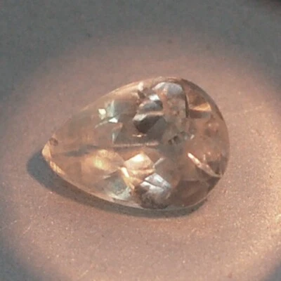 Precioso VVS PERA 0,43 QUILATES cambio de color alejandrita natural Foto 1 de 3