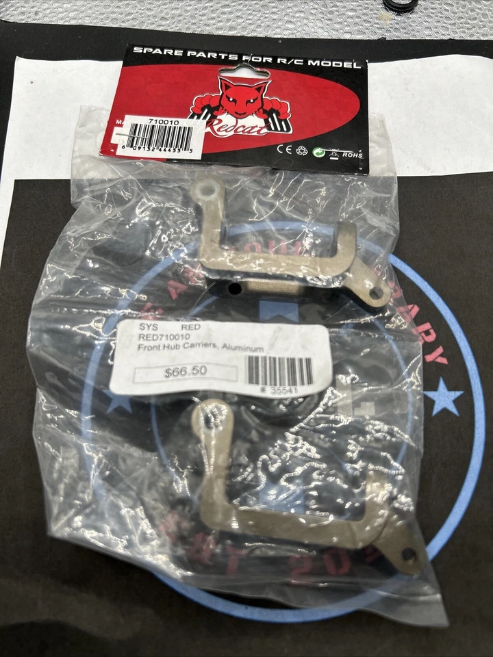 RedCat Racing 710010. Front Hub Carriers, Aluminum - Image 1 of 1