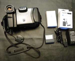 Sharp Viewcam VL-E39U 8mm Video 8 Camcorder W New Battery and Charger TESTED VGC - Picture 1 of 15