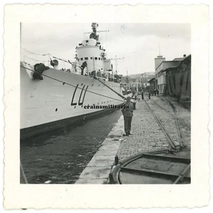 Orig. Foto 72.ID mit Italien Torpedoboot "LUPO" Hafen SALONIKI Griechenland 1941 - Bild 1 von 1