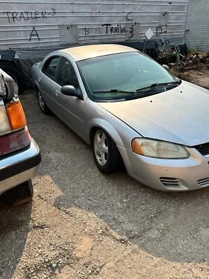 Used Deck Lid fits: 2005 Dodge Stratus Sdn w/o spoiler Grade A - Image 1 of 4