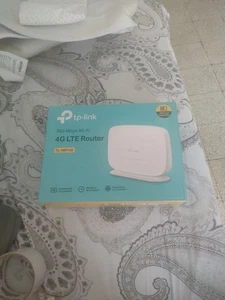 Tp-Link TL-MR105 Cat4 Router 4G LTE Wireless N300Mbps, Router Wifi Con Sim, Port - Photo 1/4