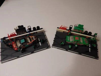 1999 Winner's Circle Pit Crew 1:64 Bobby Labonte Interstate #18 lot of TWO - Image 1 of 4