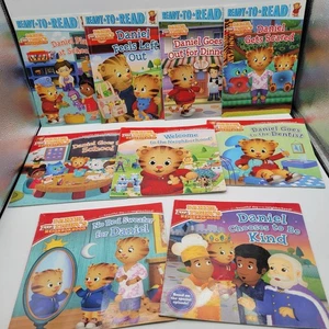 DANIEL TIGER Lot of 9 Children's Story Books - BB214 - Bild 1 von 10