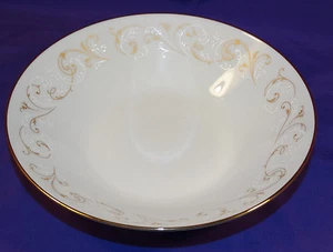 NORITAKE CHINA DUETTO PATTERN 6610 COUPE SOUP BOWL WHITE / GOLD SWIRL ON WHITE - Picture 1 of 7