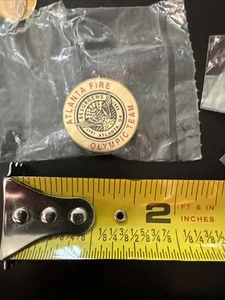 Spilla Vintage Squadra Olimpica Fuoco Atlanta Resurgens GA HTF Fighter Eagle 1996 Giochi - Foto 1 di 2