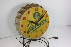 Vtg 1950's Original VERNOR'S Bottle Cap Clock FRESH BARN FIND Dusty Dirty WORKS - Picture 1 of 13