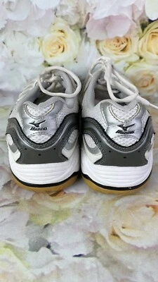 Mizuno Wave Rally Volleyball Shoes Womens Sz 10 Running White Cross Training - Image 1 of 4