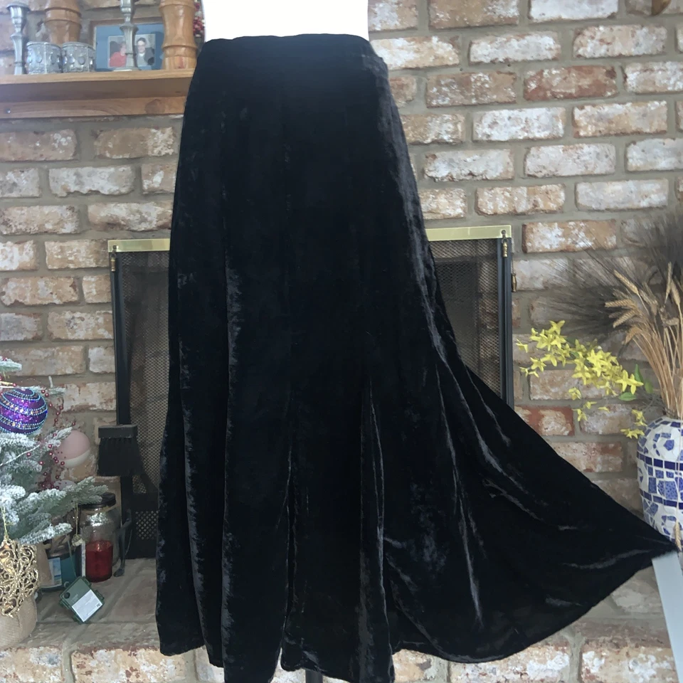 Falda Acampanada Trompeta Terciopelo Talla 8 Negra Cachicha Fiesta Vacaciones Hada Y2K Foto 1 de 4