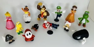13 Figuren 2007 - 2008 Nintendo Mario Yoshi Donkey Kong & Lakitu - 2,5" 3" - Bild 1 von 8